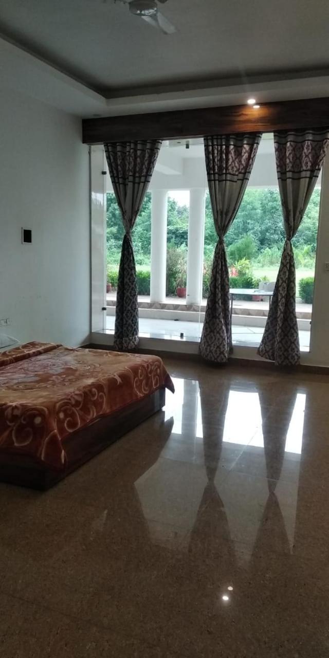 Hotel Radha Rani Mahal Khajurāho Zewnętrze zdjęcie